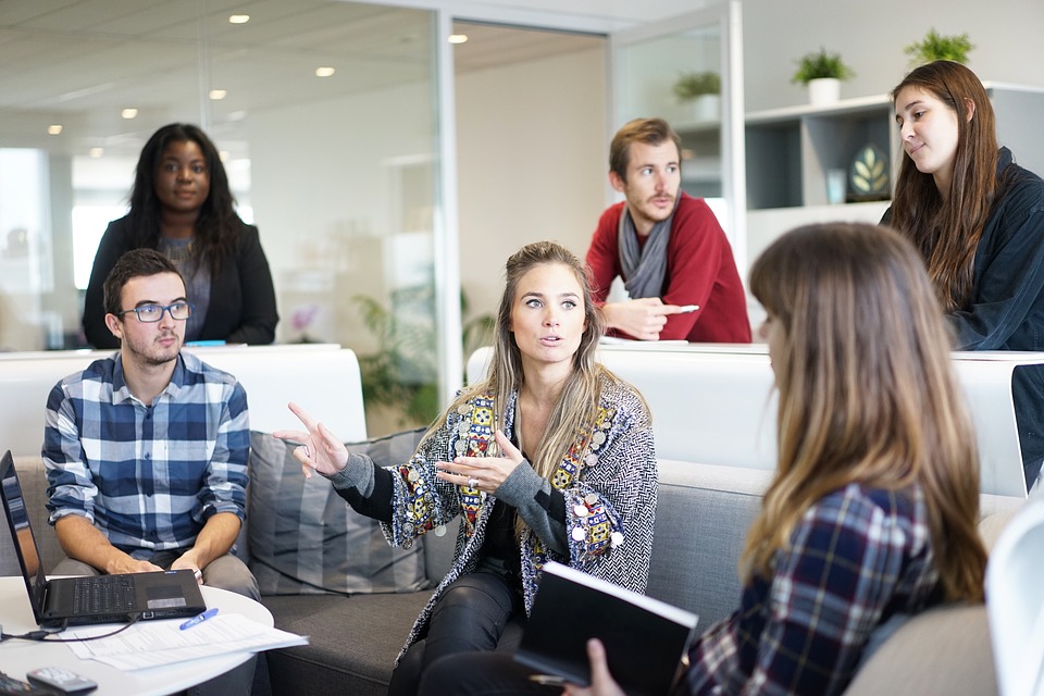 3 actividades que generan improductividad en la gestión de redes sociales de una empresa o negocio