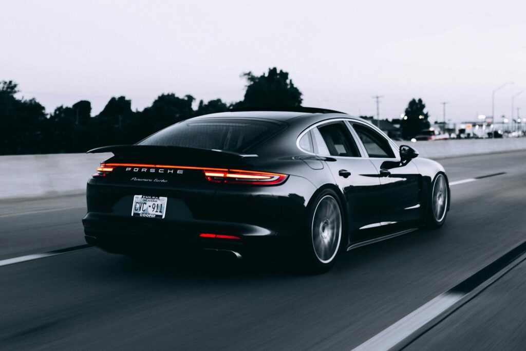 Similitudes entre los estándares de calidad o seguridad automotriz y el SEO